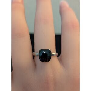 Vintage 925 Sterling Bezel Set Black Stone 'Apple' Ring Size 7.25